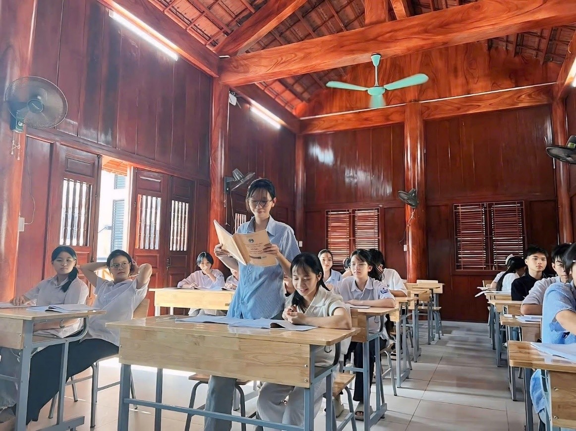 Tạp ch&iacute; gi&aacute;o dục