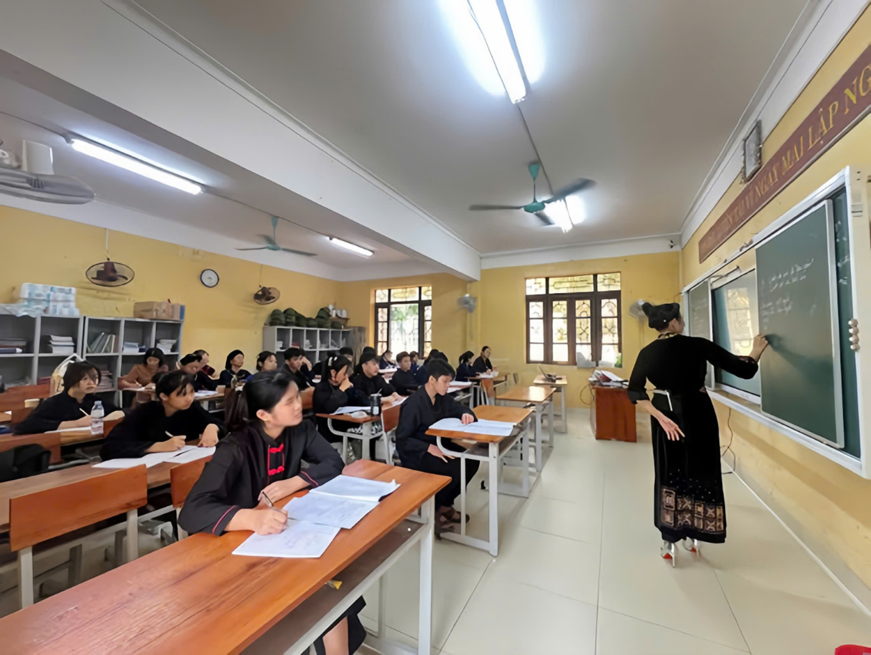 Tạp ch&iacute; gi&aacute;o dục