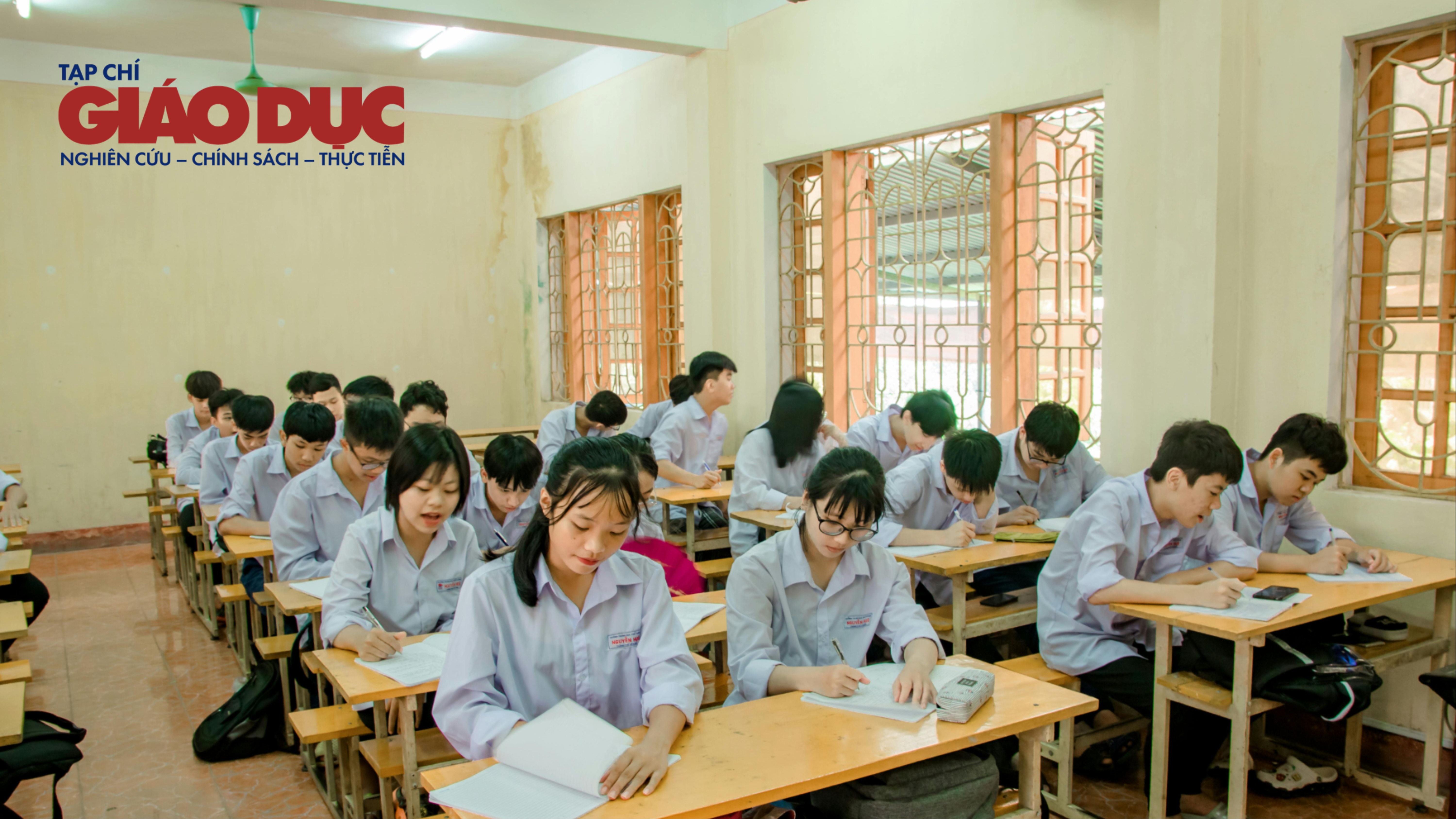 Vai trò của gia đình-nhà trường-xã hội đối với thành tích toán học của học sinh Việt Nam