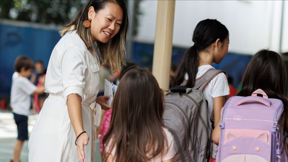 Giáo dục hòa nhập trong lớp học phổ thông: Nhìn từ cách giáo viên Việt Nam hiểu và ứng xử với học sinh có nhu cầu đặc biệt