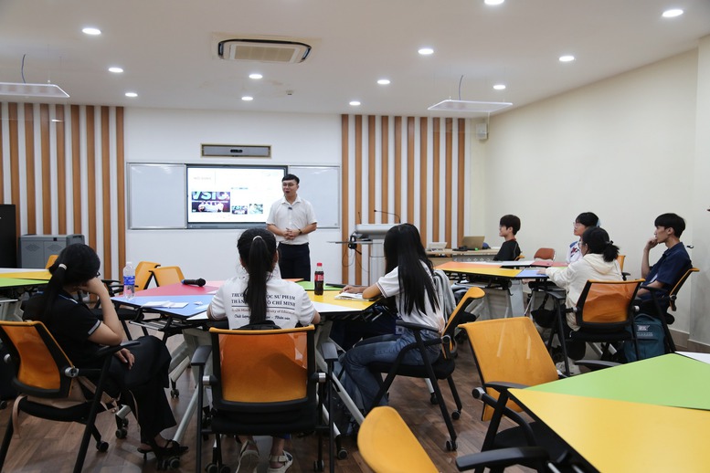 Tạp chí giáo dục