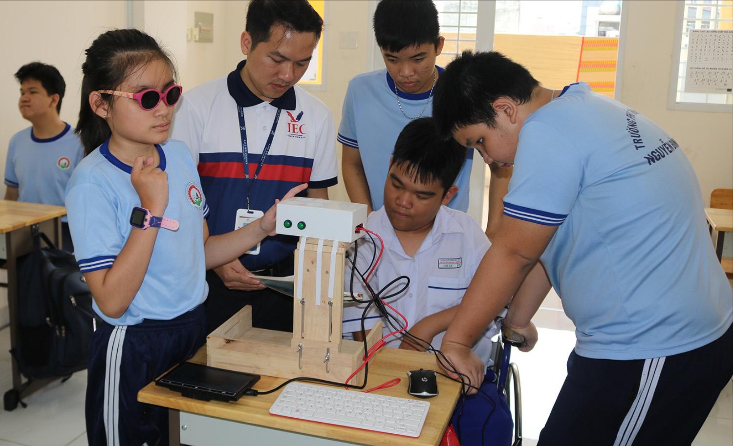 Tạp chí giáo dục