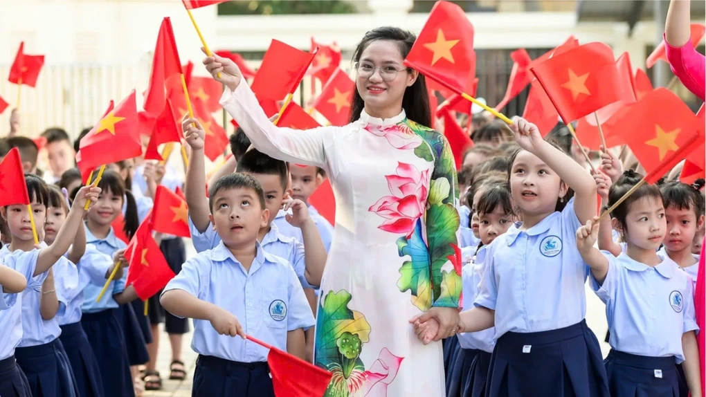 Đổi mới giáo dục để phát triển con người trong kỷ nguyên số