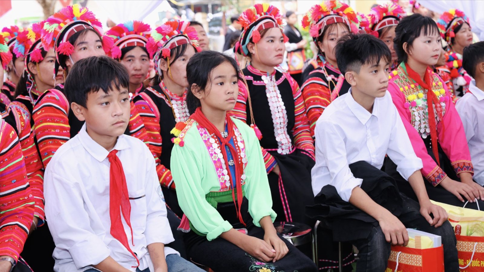 Liên tục khởi công các trường liên cấp vùng biên: Quyết sách lớn, kỳ vọng lớn