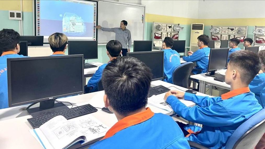 Xây dựng khung pháp lý toàn diện cho hoạt động của trường trung học nghề