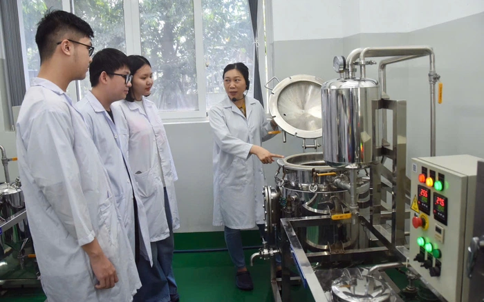 Tạp chí giáo dục