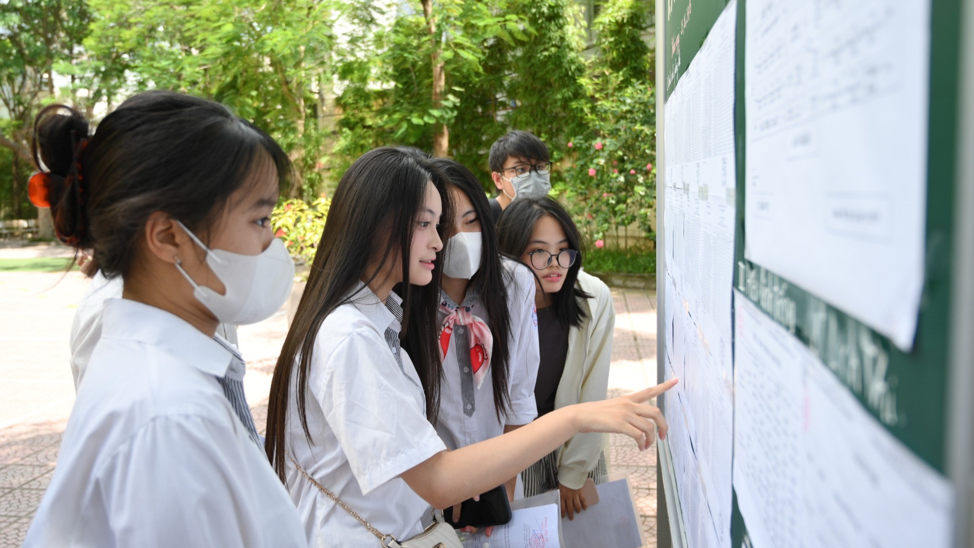 Siết chất lượng tuyển sinh đại học 2026 từ hai môn học nền tảng Toán, Ngữ văn