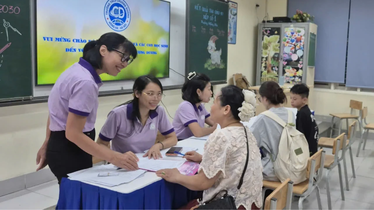 Hà Nội triển khai tuyển sinh trực tiếp vào các lớp đầu cấp từ ngày 12/7