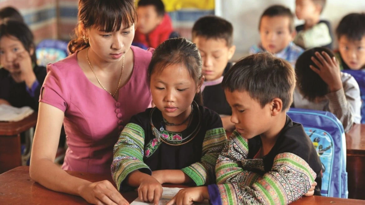 Rà soát theo nơi cư trú thực tế, không bỏ sót người cần xóa mù chữ