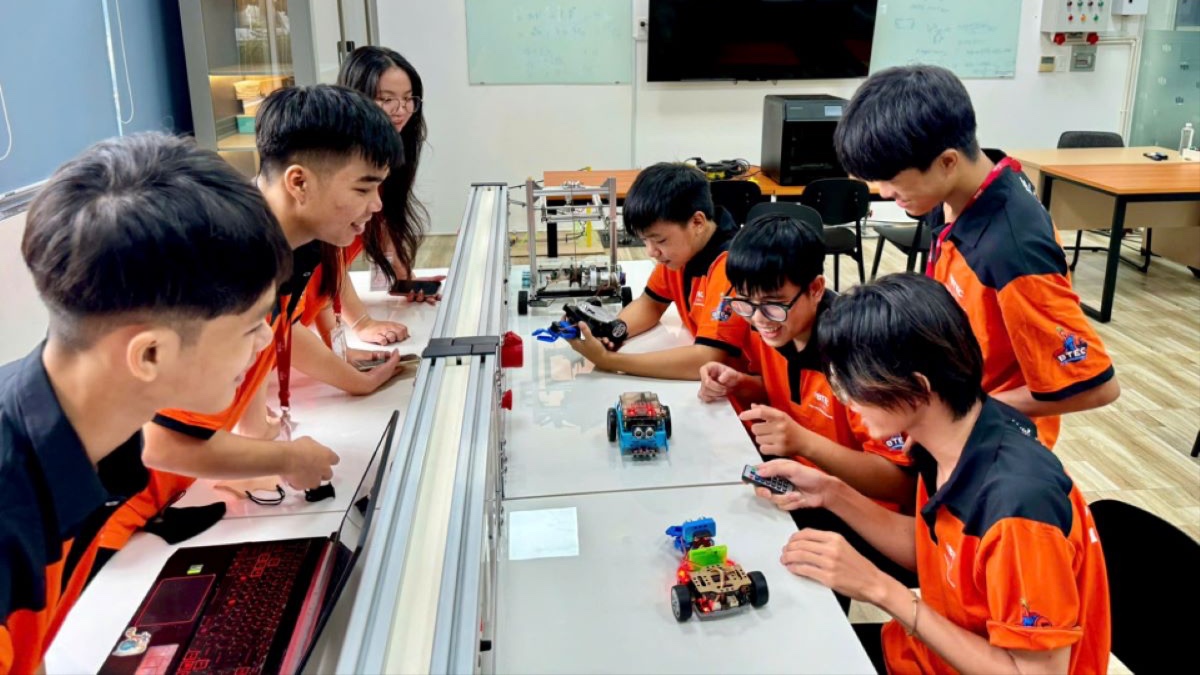 Tăng cường đầu tư cho nguồn nhân lực công nghệ lõi