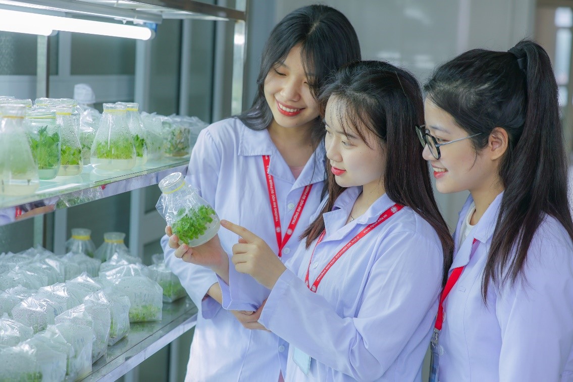 Tạp chí giáo dục