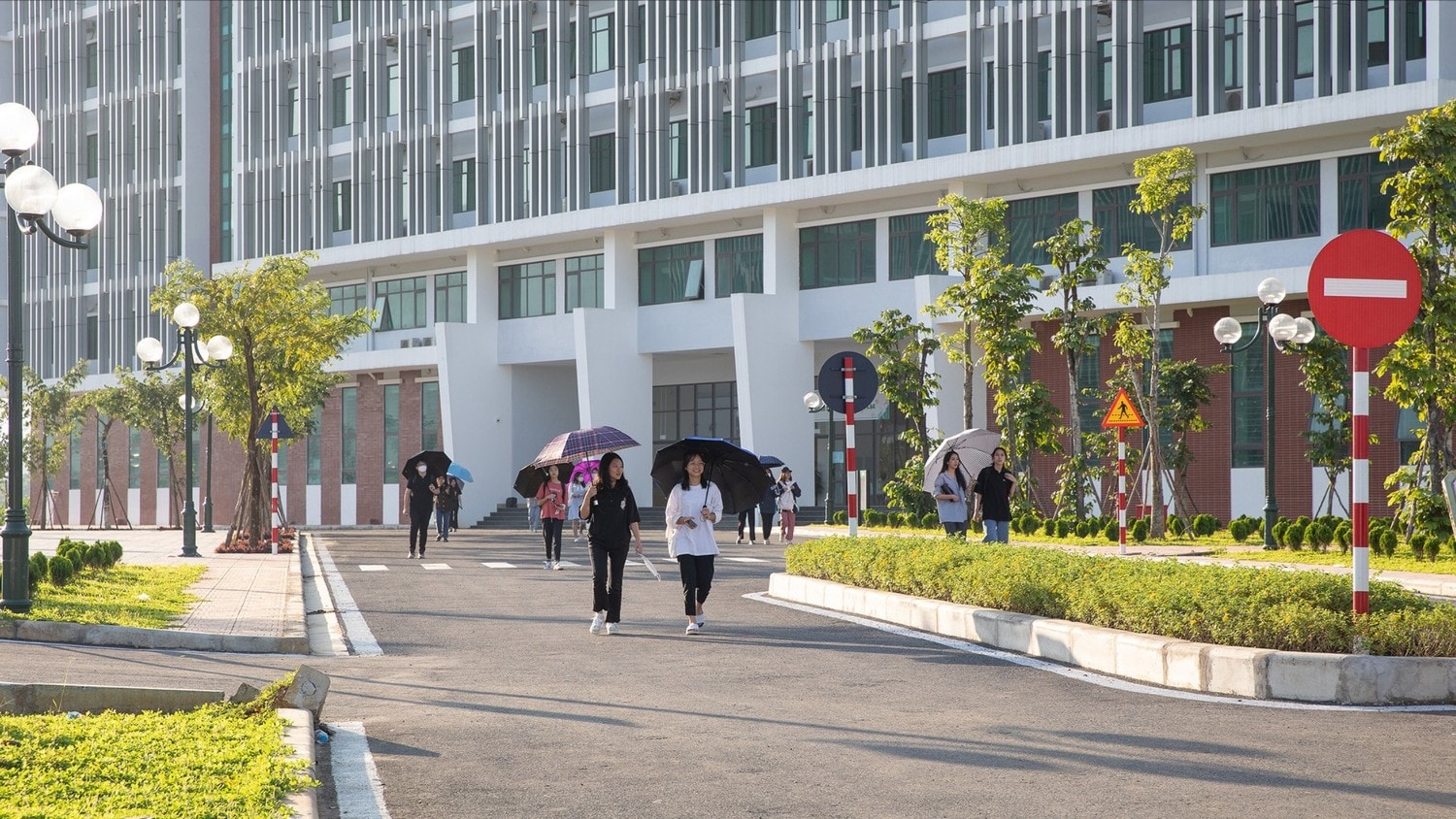 Sắp xếp, sáp nhập các trường đại học ở Việt Nam: Góc nhìn lý luận và kinh nghiệm quốc tế