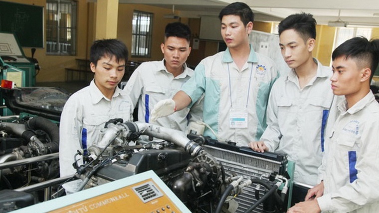 Đẩy mạnh sắp xếp cơ sở giáo dục nghề nghiệp, đảm bảo không gián đoạn hoạt động đào tạo