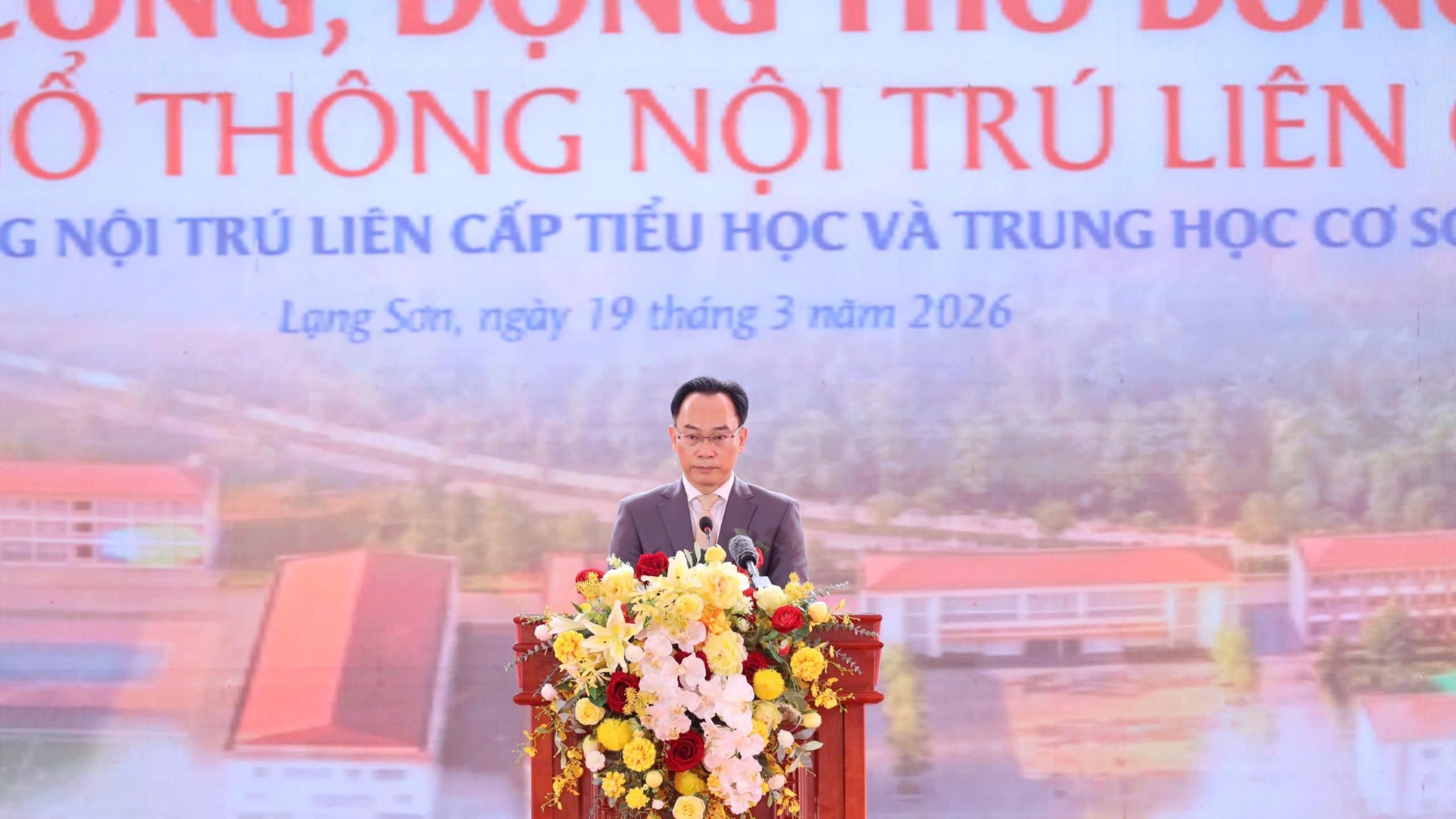 Khởi công đồng loạt 121 trường phổ thông nội trú liên cấp