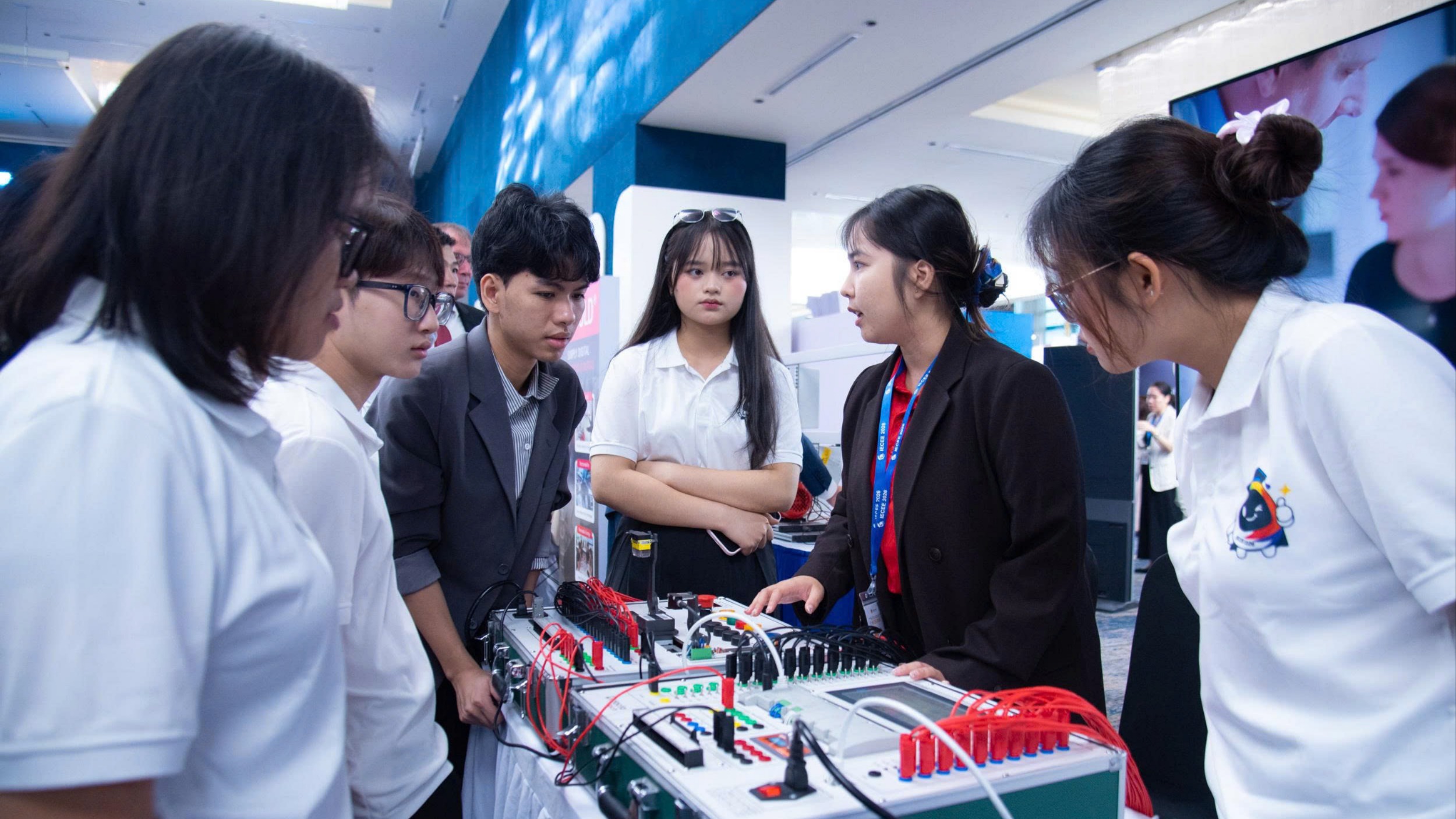 Tạp chí giáo dục