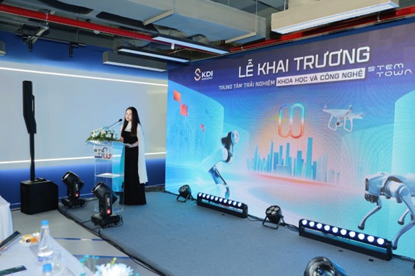 Tạp ch&iacute; gi&aacute;o dục