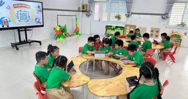 Tạp ch&iacute; gi&aacute;o dục