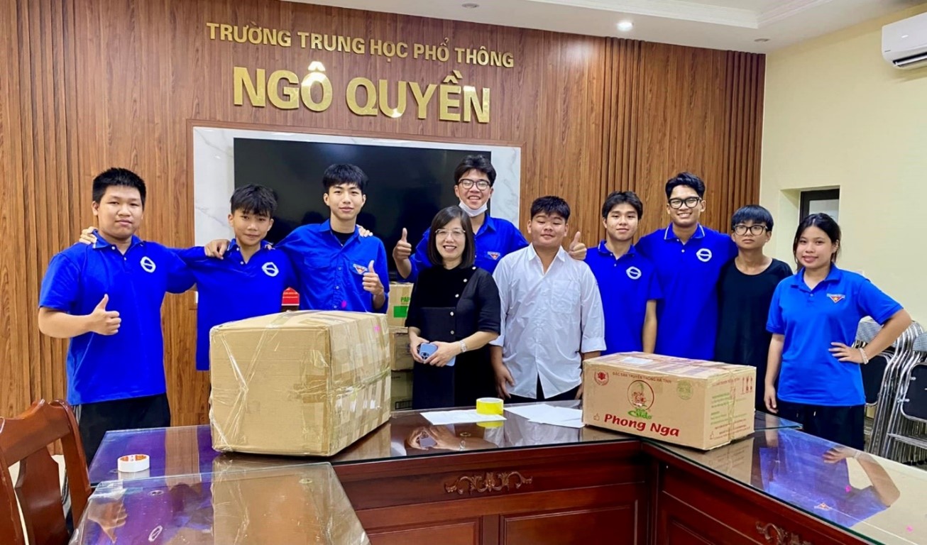 Tạp ch&iacute; gi&aacute;o dục