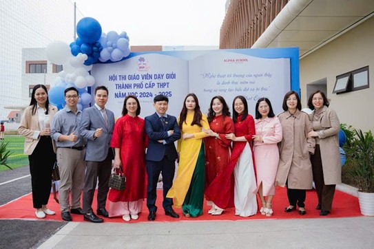 Tạp ch&iacute; gi&aacute;o dục