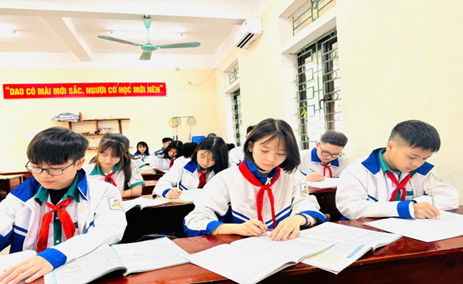 Tạp ch&iacute; gi&aacute;o dục