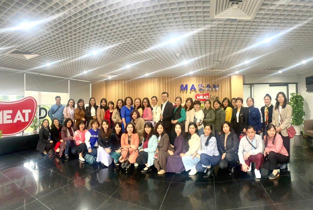 Tạp ch&iacute; gi&aacute;o dục