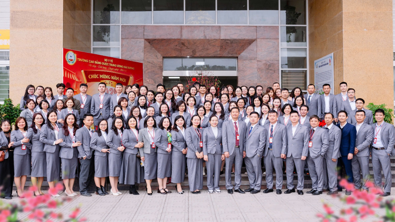 Trường Cao đẳng Dược Trung ương Hải Dương giữ vững giá trị cốt lõi, đổi mới để đáp ứng yêu cầu phát triển nguồn nhân lực y tế