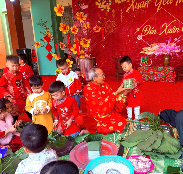 Tạp ch&iacute; gi&aacute;o dục