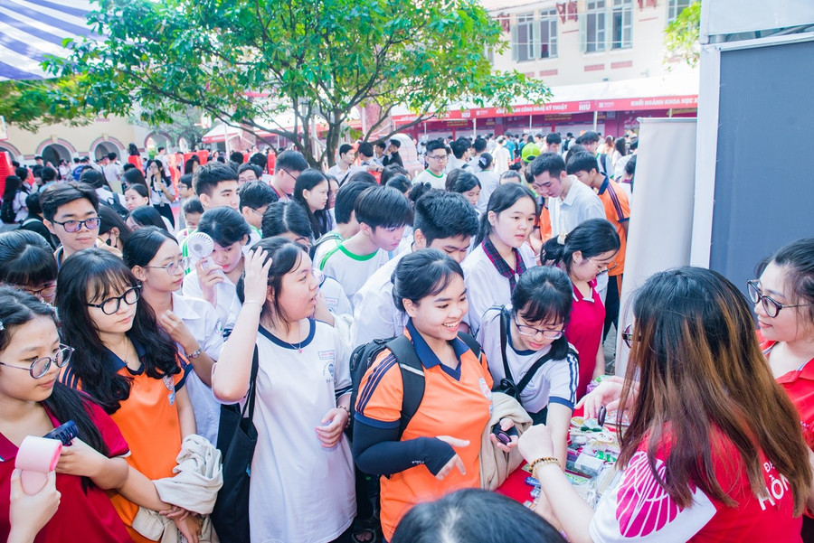 Tạp chí giáo dục