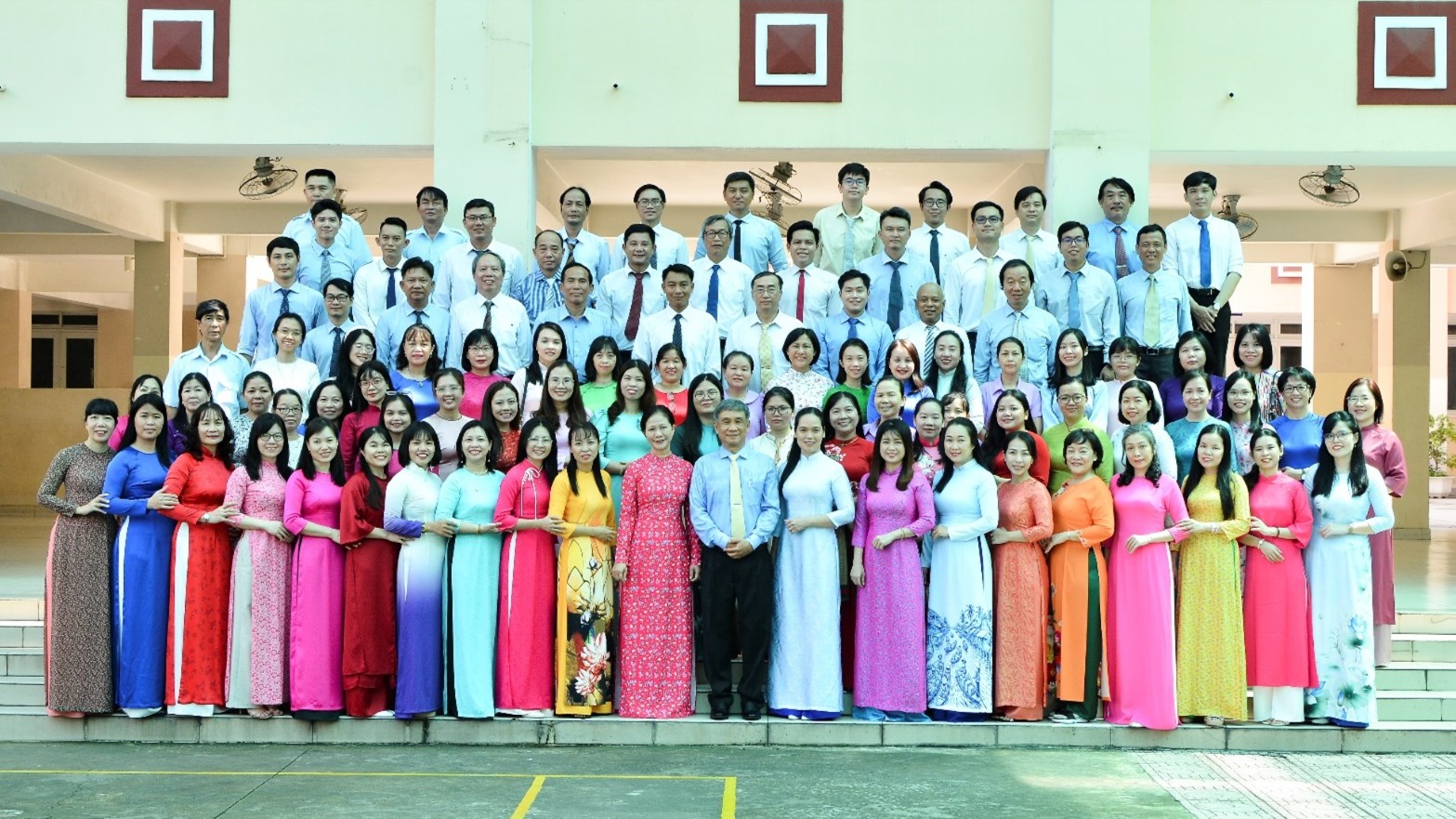 Trường THPT Nguyễn Hiền - TP. Hồ Chí Minh tích cực đổi mới, thực hiện nhiều giải pháp nâng cao chất lượng giáo dục