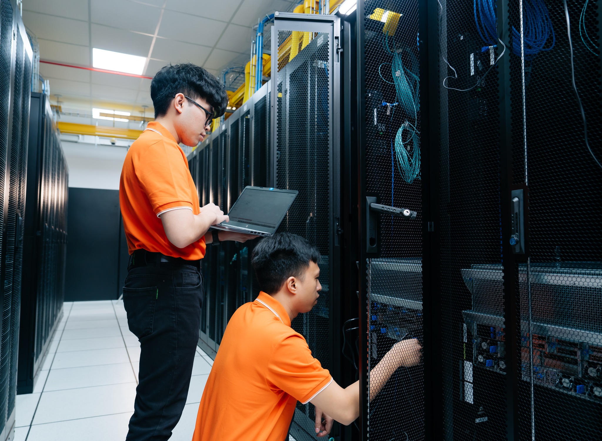 Tạp ch&iacute; gi&aacute;o dục