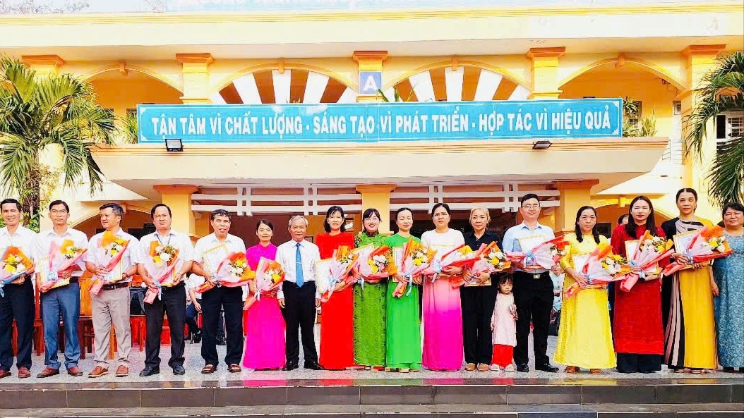 Trường THPT Phước Bình - Dấu ấn một ngôi trường không ngừng đổi mới, vươn lên trở thành điểm sáng của Giáo dục Phước Bình, Đồng Nai