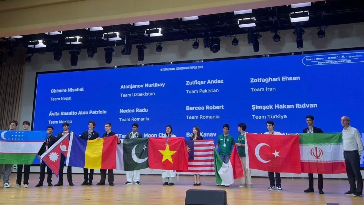 Lần đầu tiên Việt Nam giành 2 huy chương và 1 giải thưởng giáo viên sáng tạo tại Olympic Kinh tế Quốc tế 2026
