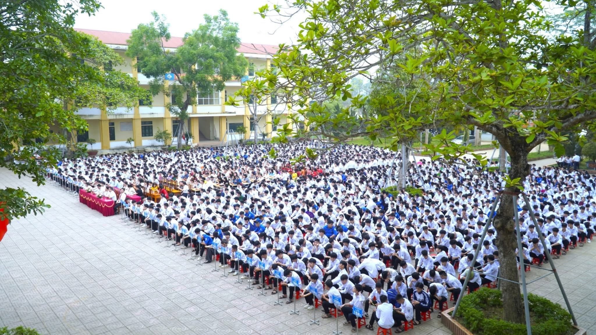 Trường THPT Hương Khê - Hà Tĩnh: Viết tiếp truyền thống và khát vọng nâng cao chất lượng giáo dục trong kỷ nguyên số