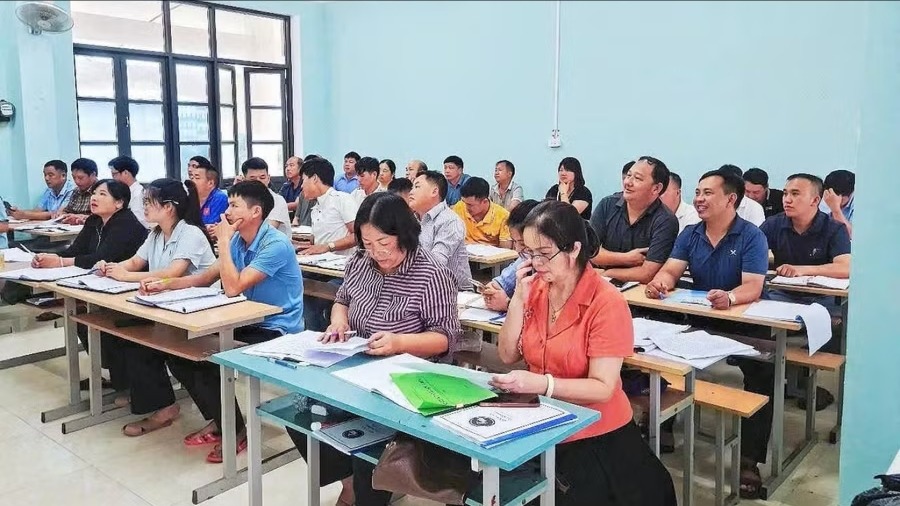 Tuyên Quang nỗ lực đào tạo đội ngũ, đưa tiếng Mông vào trường học vùng biên