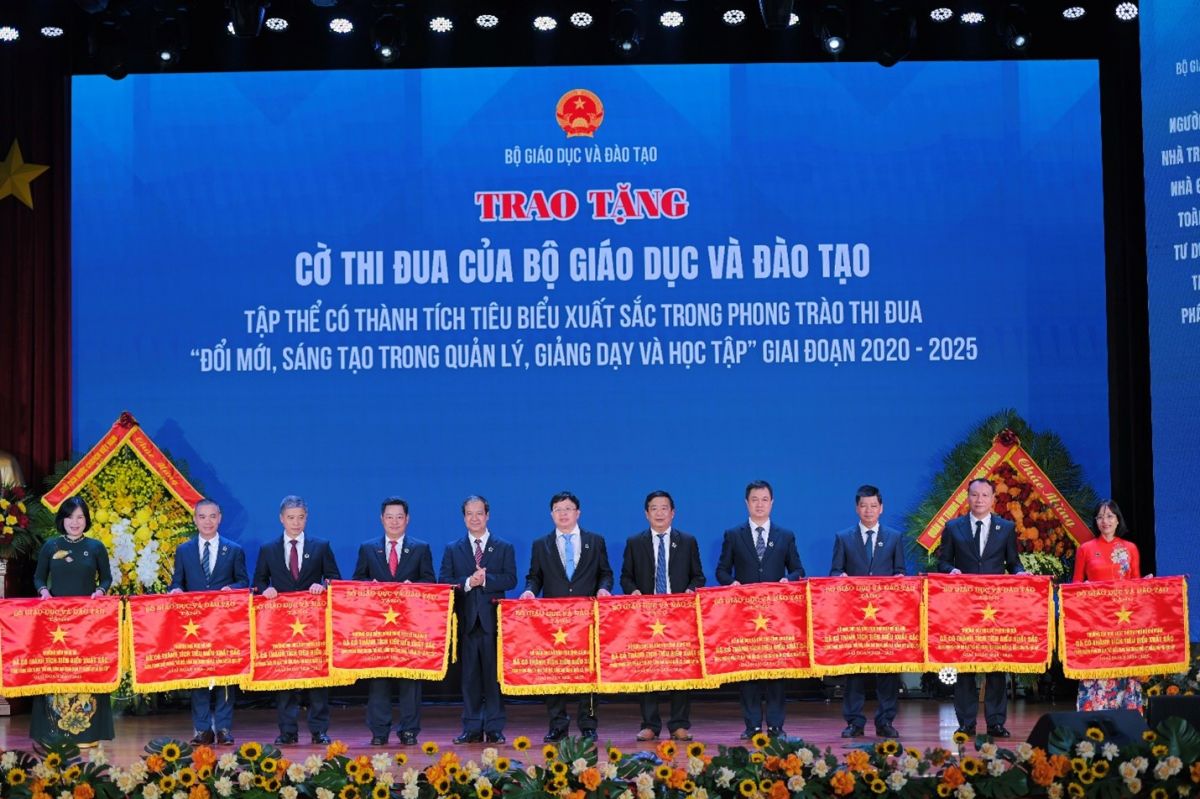 Đại hội Thi đua yêu nước ngành Giáo dục lần thứ VIII